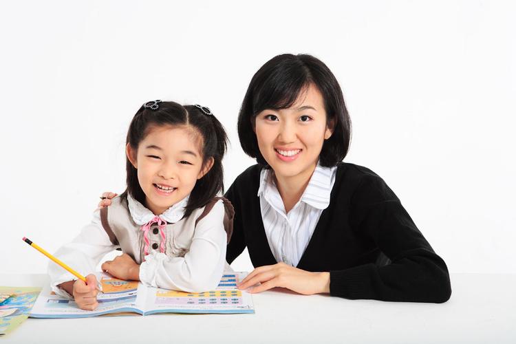 育智为先，育人为本 中小学课外辅导的初心与坚守